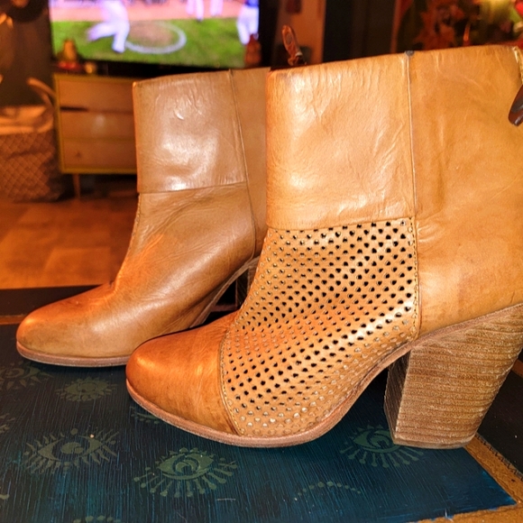 Rag and bone size 11 boots - Picture 1 of 4